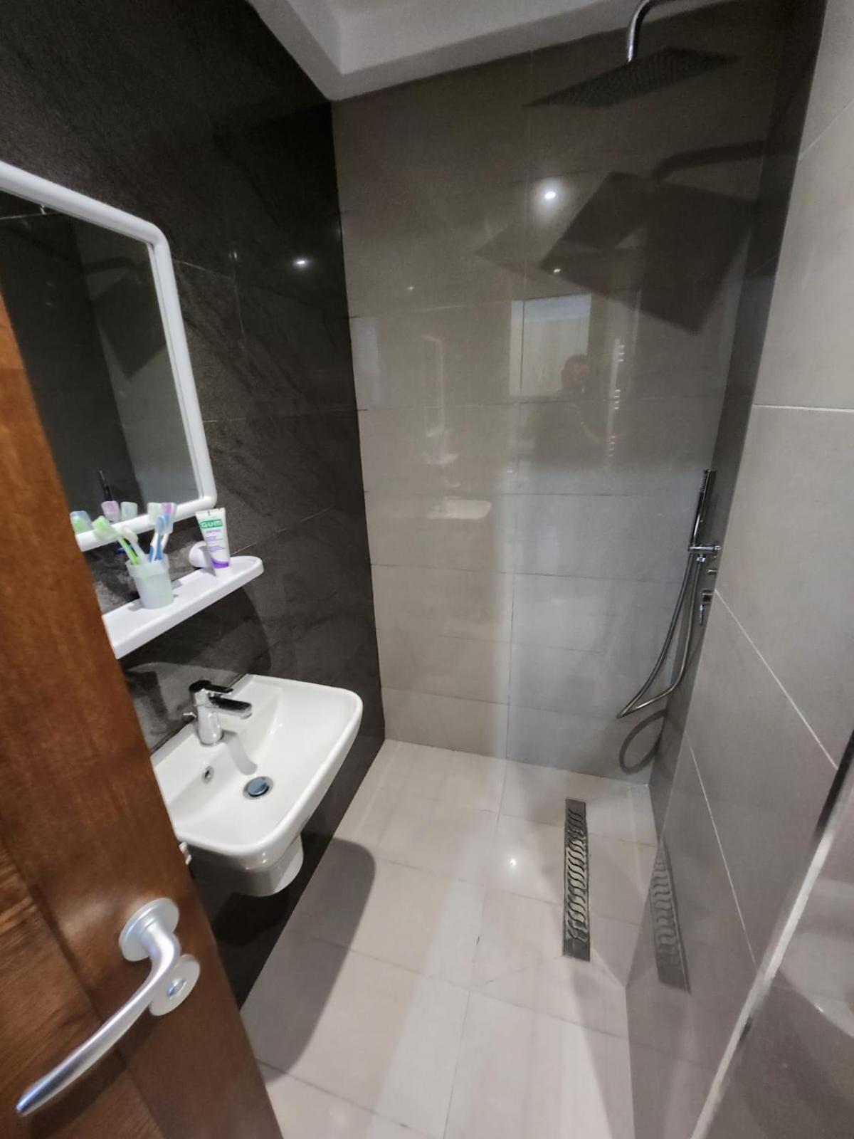 Elegant S1 Meuble Garde A Ariana -Tunis Apartment Exterior foto